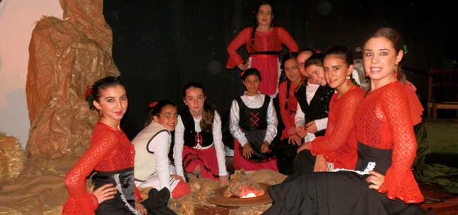 La Escuela de Baile de María Gómez La Canastera ofreció un gran espectáculo flamenco navideño