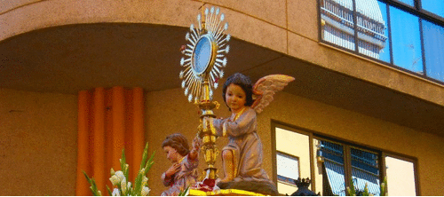 Hoy se ha celebrado en Almuñécar la procesión del Corpus Christi