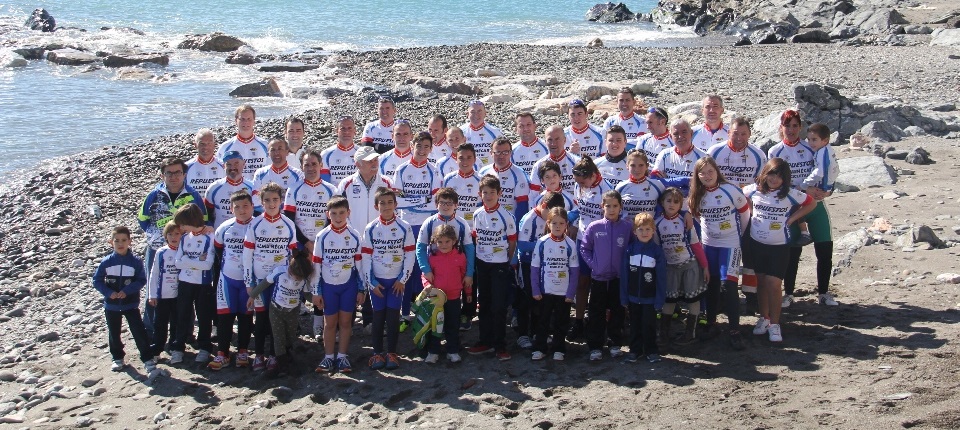 El Club Ciclista Almuñécar presenta a sus federados para la temporada 2015