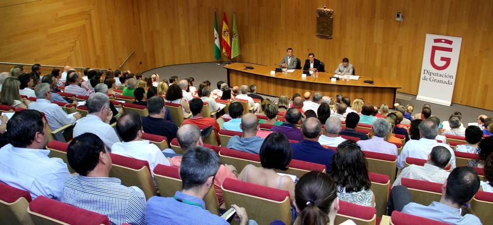 Diputación prima a los pequeños municipios en el plan extraordinario de inversiones procedentes del superávit del Presupuesto de 2015