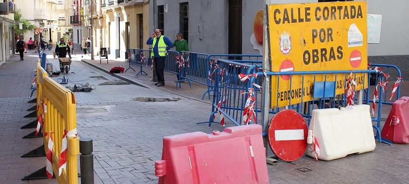 comienza-la-2a-fase-de-las-obras-de-mejora-del-pavimento-de-la-calle-catalanes