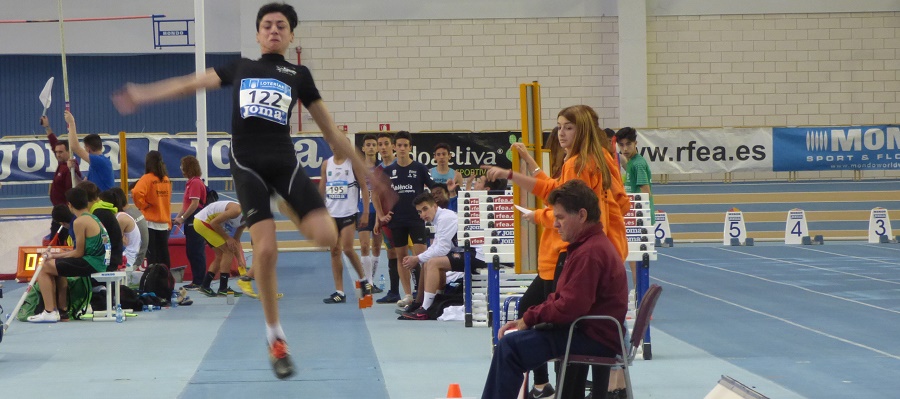 Darío Bruzón se clasifica en salto de longitud para el Campeonato de España