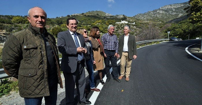 Diputación mejora la conexión de Lentegí con la 'carretera de la Cabra'.jpg