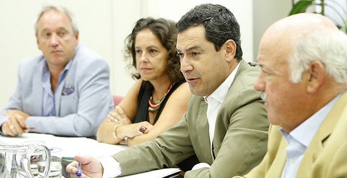 Juanma Moreno preside el comité de seguimiento por el brote de listeriosis.jpg