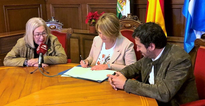 El Ayuntamiento de Motril prórroga el convenio para dar cobertura al servicio de Policía Local en Torrenueva Costa