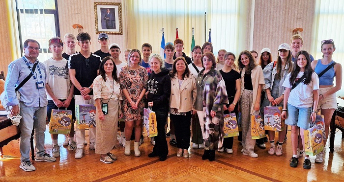 Alumnos alemanes de intercambio son recibidos en el Ayuntamiento de Salobreña